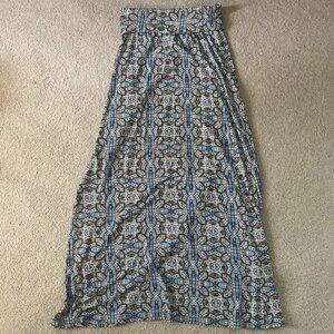 maxi skirt that can also be a dress!